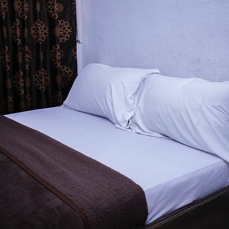 Day By Day Hotel Λάγος Εξωτερικό φωτογραφία